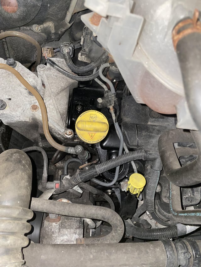 Was ist da so ölig? Turbolader? Opel movano bj 2008 2.5 cdti