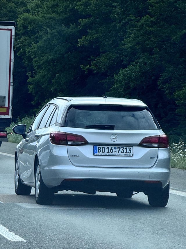 Zum ersten Mal sehe ich solch ein Kennzeichen.. wofür steht dieses Kennzeichen?